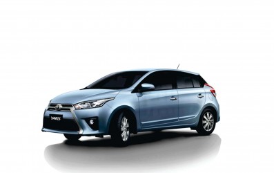 Sơn xe ô tô-Màu Xanh Nhạt xe Toyota Yaris 2015-8W8